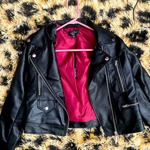 Womens Black Leather Long Sleeve Diagonal Zip Biker Jacket Size M